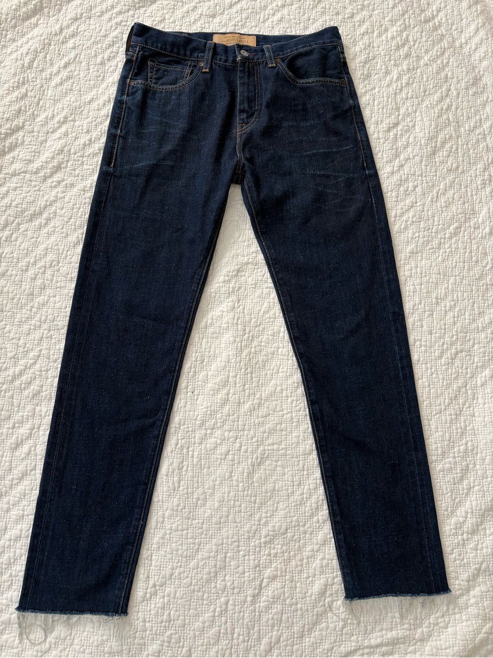 Levi's Made and Crafted Dark Indigo Slim Straight Jeans w/raw hem. 30W x30 Read